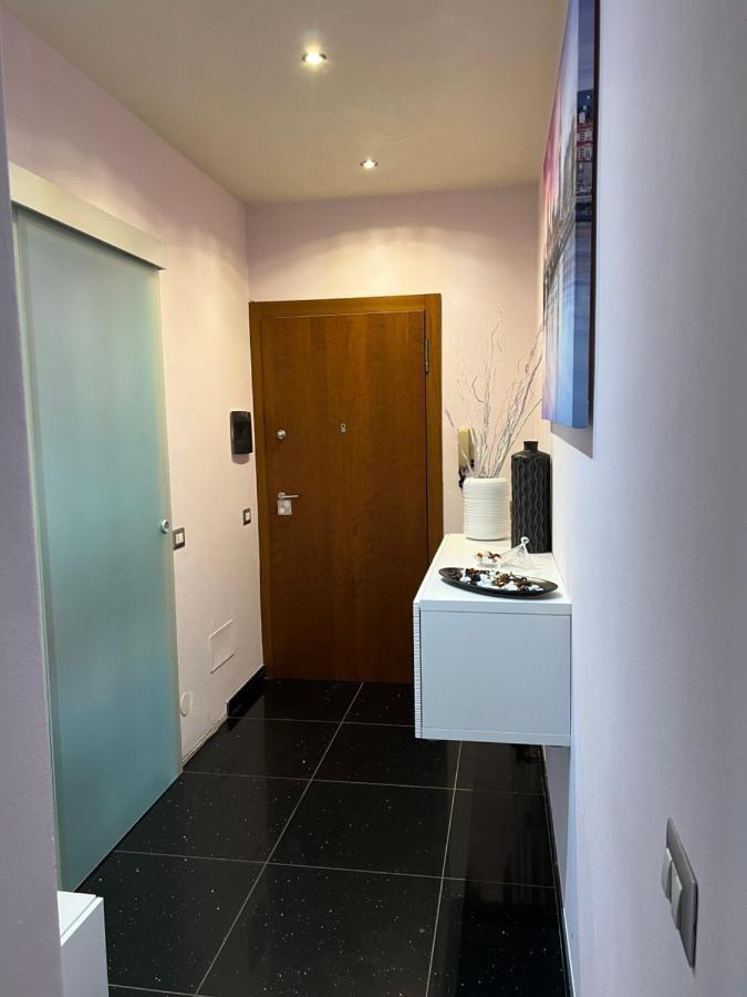 Stay In Style - Vibrant Condo In San Giovanni Lupatoto Extérieur photo