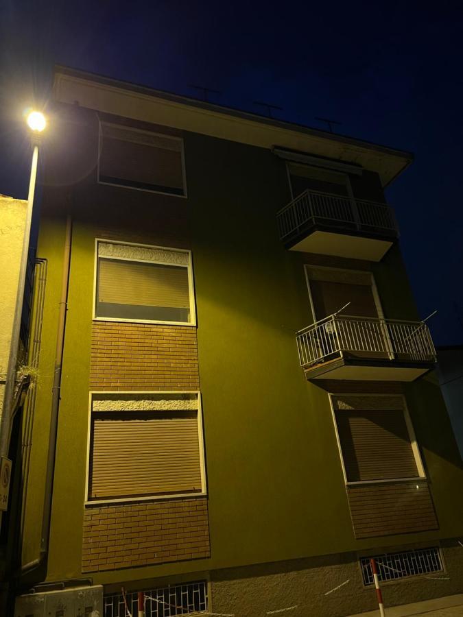 Stay In Style - Vibrant Condo In San Giovanni Lupatoto Extérieur photo