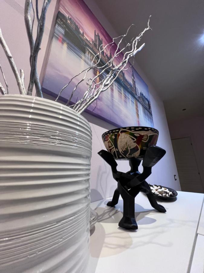 Stay In Style - Vibrant Condo In San Giovanni Lupatoto Extérieur photo