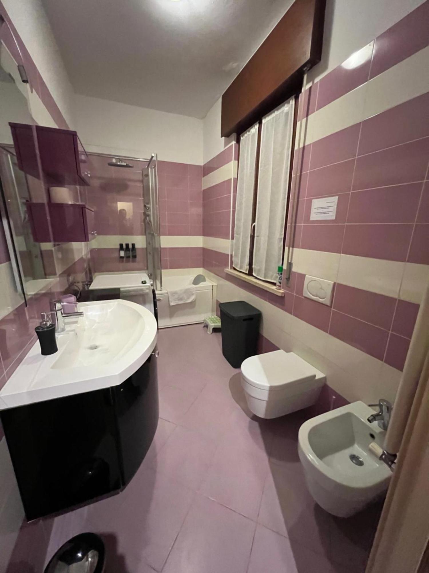 Stay In Style - Vibrant Condo In San Giovanni Lupatoto Extérieur photo